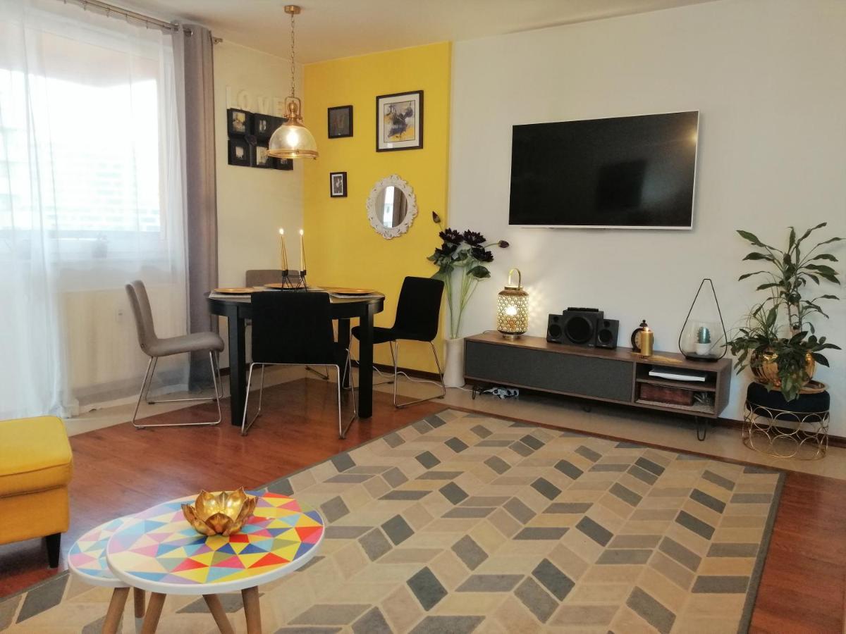 Orange Water Apartment Гданськ Екстер'єр фото